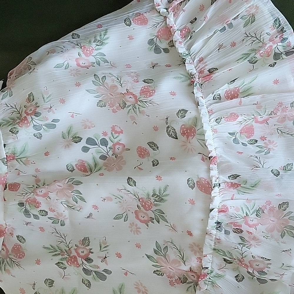 Cupcakes & Cashmere Set with Cream and Pink Accents. Size 3-4 Years. - Picture 3 of 4